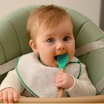 Pandoo Dětská jídelní sada s bambusovým talířem, miskou a lžičkami