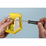 ochranná klapka k dřevěným čmelínům červená