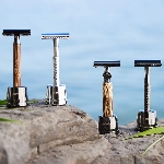 Pandoo Kovový holicí strojek se stojanem a 10 ks žiletek stříbrný