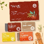 Friendly Soap přírodní mýdlo dárková sada mýdel Spicy and Woody 4x 95g
